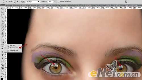 ‘photoshop合成制作出正在燃烧的破碎面具‘