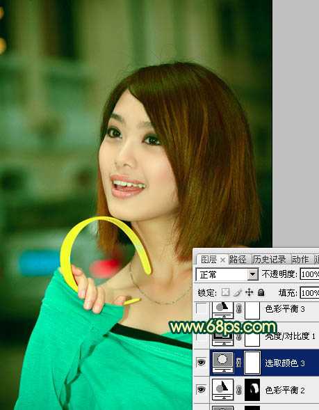 ‘Photoshop将室内美女图片调制出流行的甜美黄青色效果‘