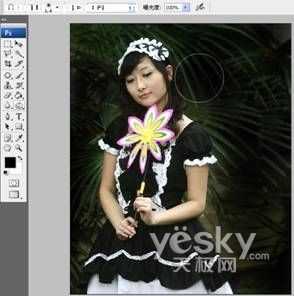 PhotoShop营造梦幻效果_神秘园中的精灵_网页教2学网jb51.net整理转载