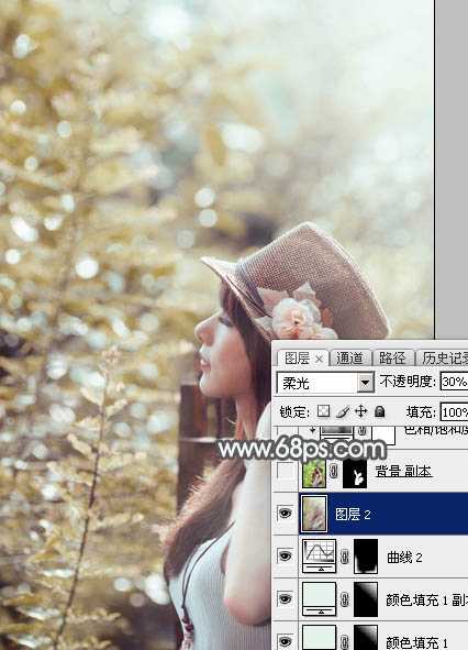 ‘Photoshop调出给唯美的中性暖褐色树边美女图片‘