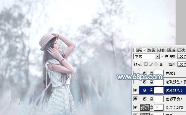 ‘Photoshop为野外的美女调制出梦幻的淡青色‘