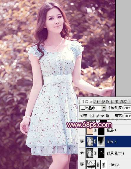 ‘Photoshop将外景人物图片调制出流行的暗调黄紫色‘