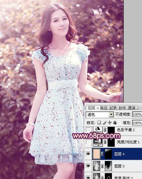 ‘Photoshop将外景人物图片调制出流行的暗调黄紫色‘