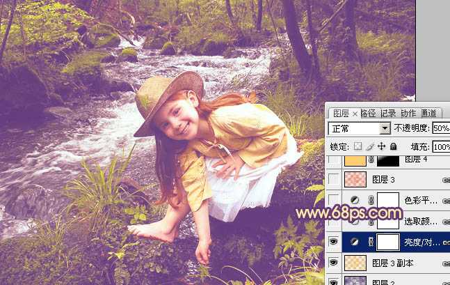 ‘Photoshop为树林女孩图片调制出柔美的暖色调‘