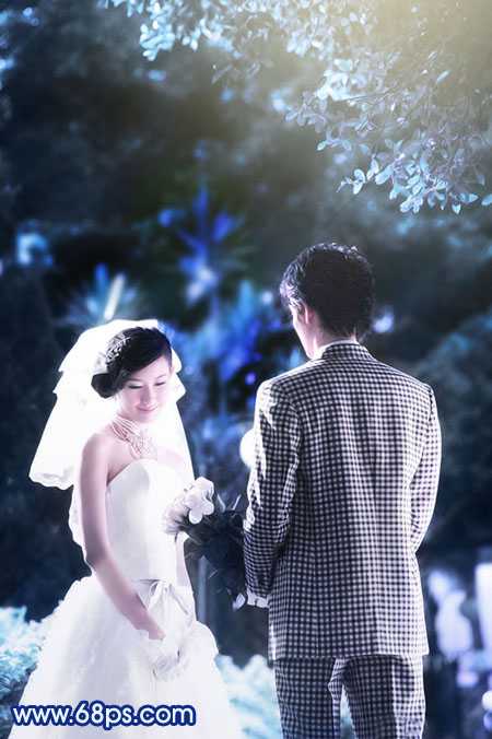 ‘Photoshop将树林婚片调成梦幻的纯蓝色‘