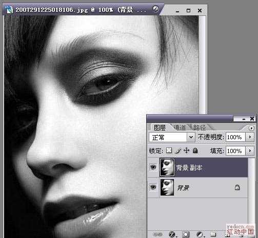 ‘photoshop利用素材快速制作颓废的文字人像海报‘