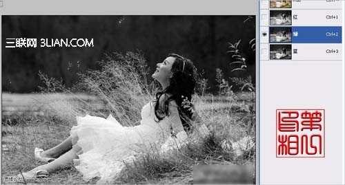 ‘Photoshop为外景美女调出柔美暖色调‘