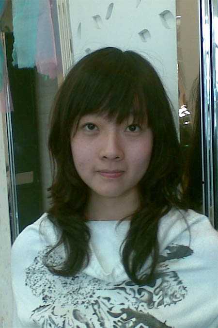 ‘ps想将偏暗的人物转为橙红的手绘效果(更换服饰)‘