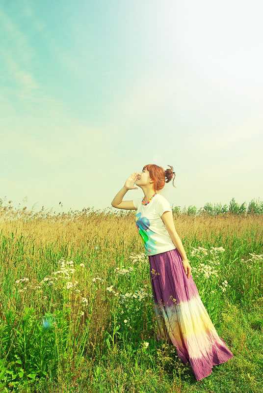 ‘Photoshop为草原人物增加漂亮的黄绿色效果教程‘