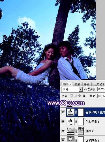 ‘Photoshop调出浪漫的星空背景草地情侣图片‘