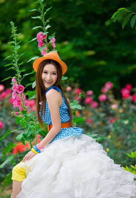 ‘Photoshop为人物写真图片增加甜美的粉橙色效果‘