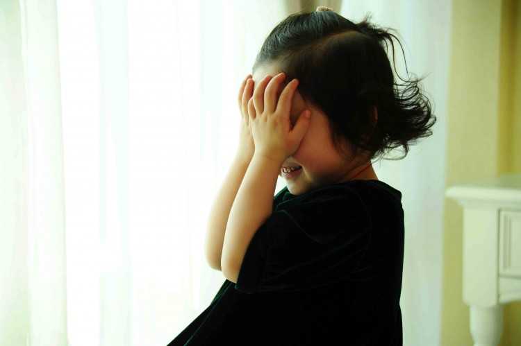如何拍摄容易害羞的人？ 脚本之家