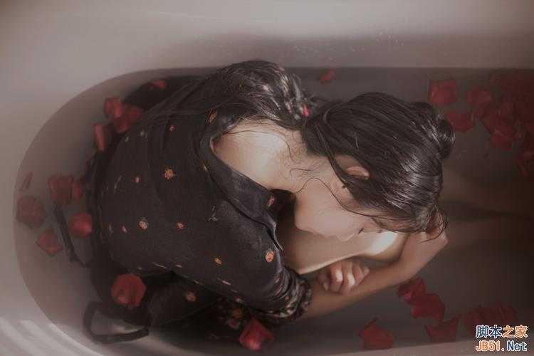 ‘少女与水相关的