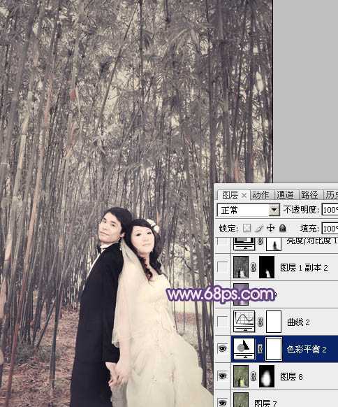 ‘Photoshop将竹林人物图片调成柔和的蓝紫色‘