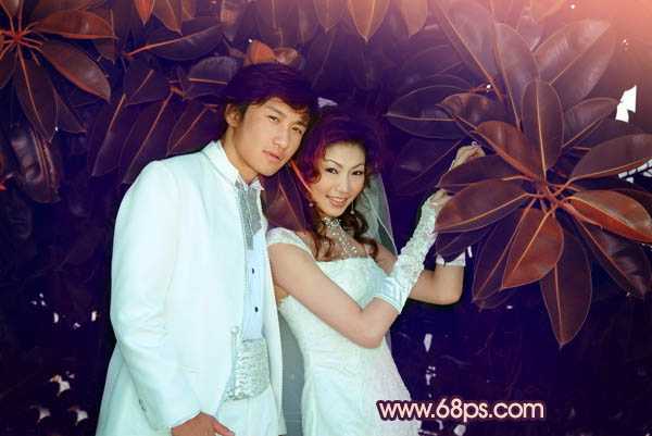 ‘Photoshop将树林婚片调制出柔美的暗调紫褐色效果‘