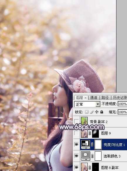 ‘Photoshop为绿荫中的美女调制出流行的秋季黄紫色‘