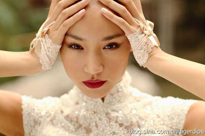 ‘Photoshop使用Lab模式为外景美女调制出通透的蜜糖色‘