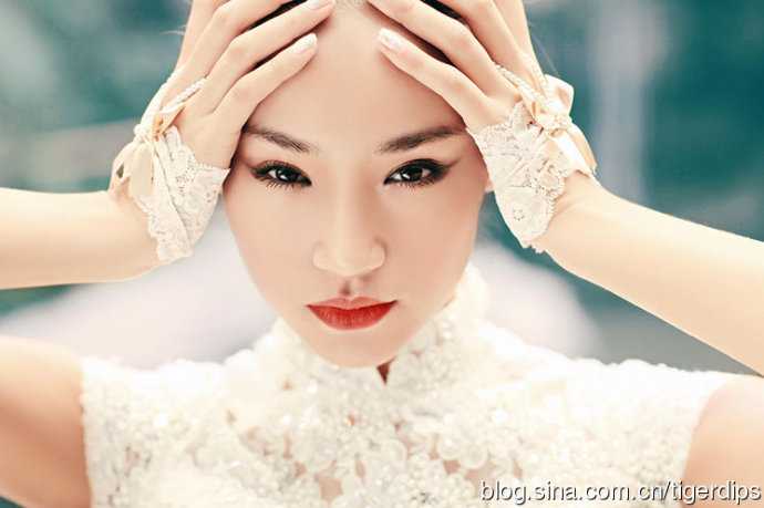‘Photoshop使用Lab模式为外景美女调制出通透的蜜糖色‘