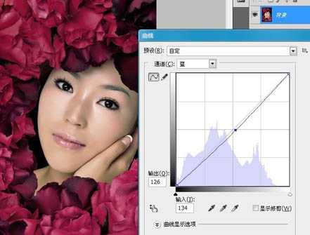 ‘Photoshop将偏色人物图片调成古典暗红质感色‘