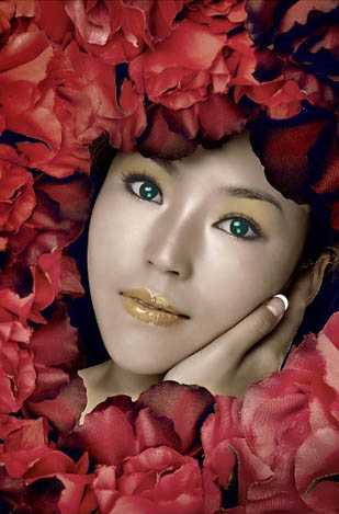 ‘Photoshop将偏色人物图片调成古典暗红质感色‘