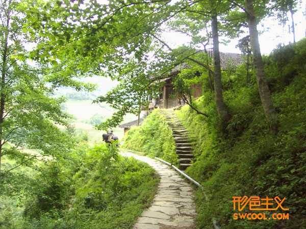 ‘ps下利用通道选区调出风景图片唯美的橙红色‘