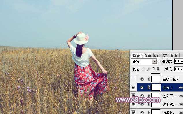 ‘Photoshop为草原人物调制出淡雅的秋季青黄色‘