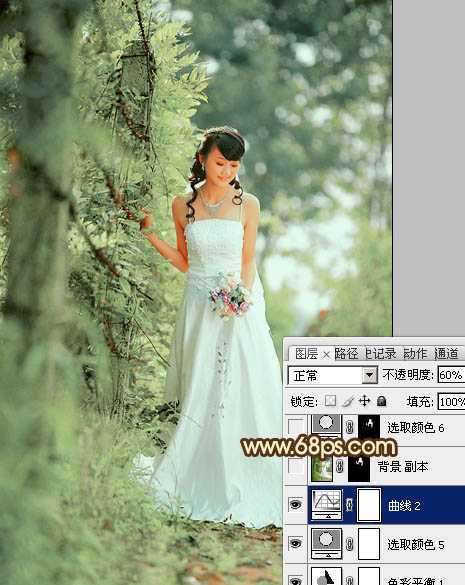 ‘Photoshop将树林美女图片调制出甜美的粉绿色效果‘