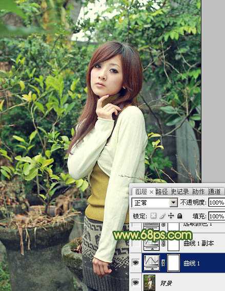 ‘Photoshop将树木边的美女图片调制出纯美的秋季黄绿色效果‘