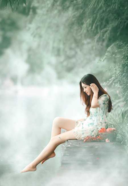 文章 设计 photoshop打造唯美的古典淡绿色外景人物图片  素材图片主