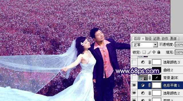 ‘Photoshop将草地婚片调制出柔美的蓝紫色‘