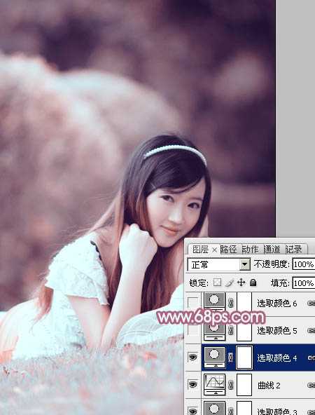 ‘Photoshop将趴在草地上的美女图片增加小清新的粉红色‘