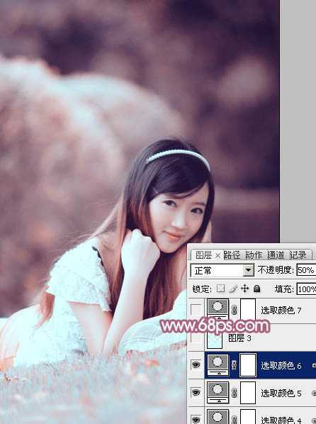 ‘Photoshop将趴在草地上的美女图片增加小清新的粉红色‘