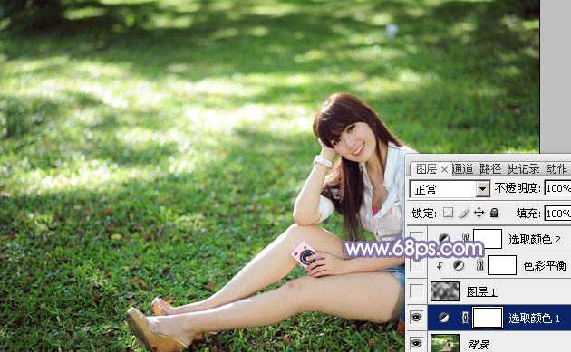 ‘Photoshop为绿草中的美女加上梦幻的青蓝色‘