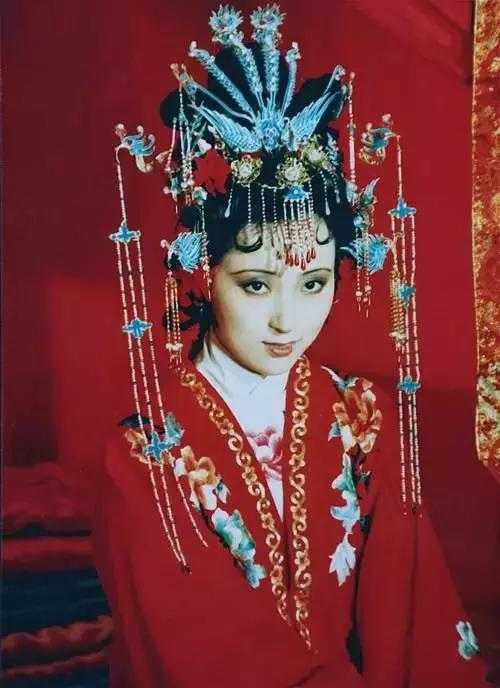 30年前的剧照，真正的5毛特效，却每一张都能入画