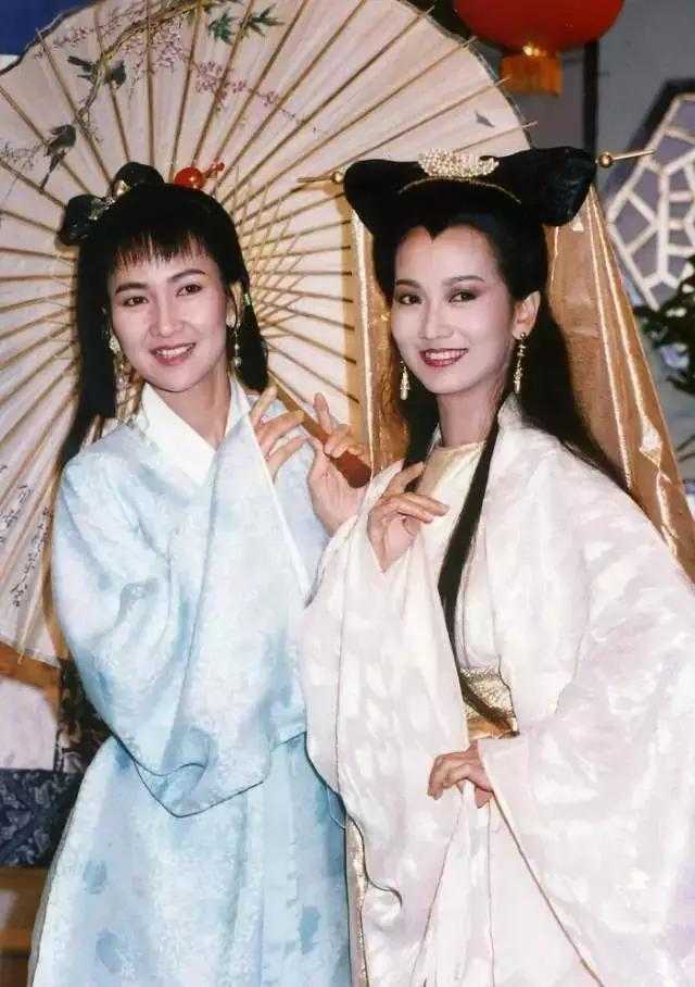 30年前的剧照，真正的5毛特效，却每一张都能入画