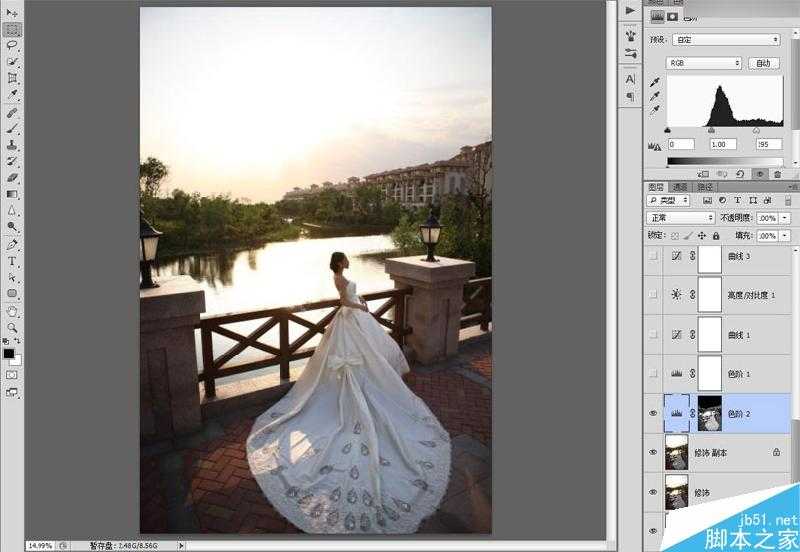 ‘Photoshop给婚纱外景照片调出唯美大气的夕阳景色效果‘