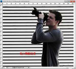 ‘如何使用Photoshop变形工具恶搞摄影师教程‘