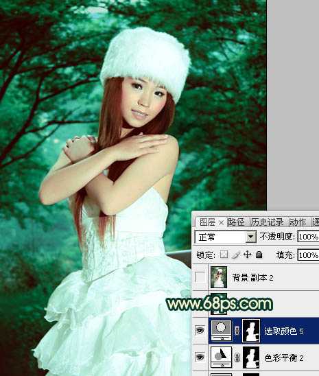 ‘Photoshop将外景美女图片调制出漂亮的暗调青绿色效果‘