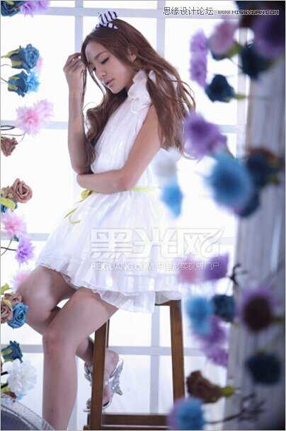 ‘Photoshop调出室内美女模特唯美柔和的通透肤色效果‘