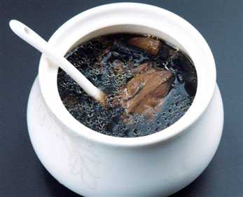 黑豆乌鸡汤