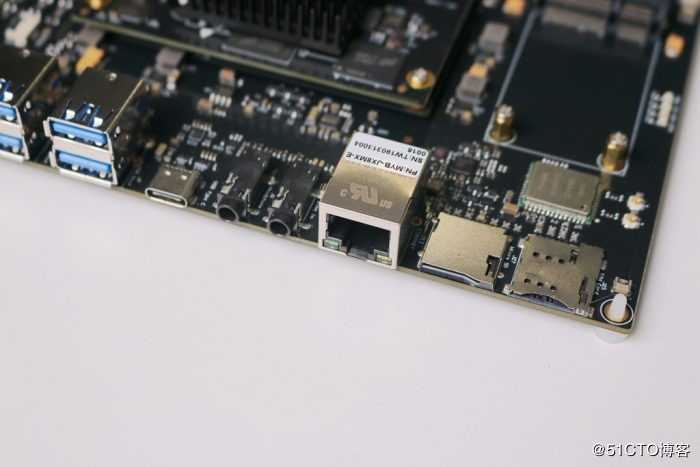  i.MX8开发板